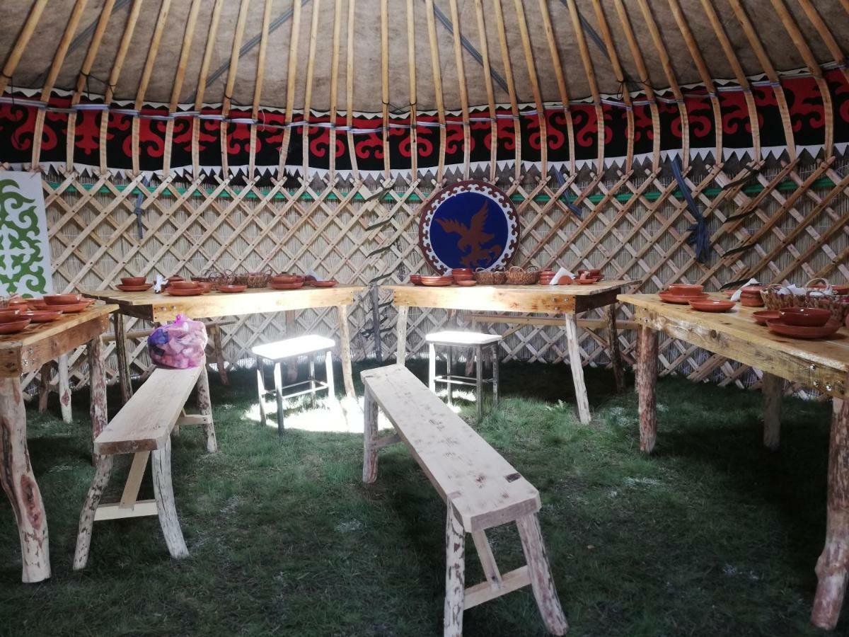 Yurt Camp Muras In Song Kol Lake Hotel Kochkor Exterior foto