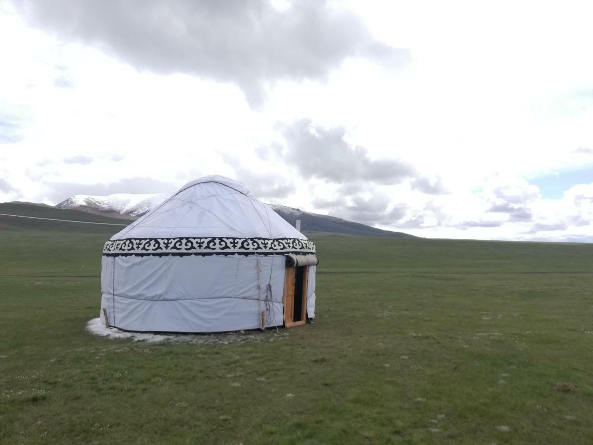 Yurt Camp Muras In Song Kol Lake Hotel Kochkor Exterior foto